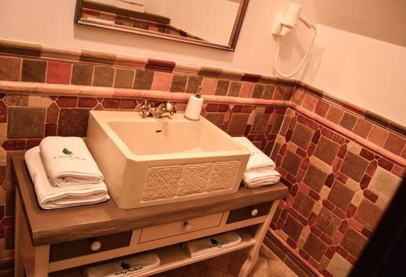 חדר סטנדרט, Somhegyi öreg Hársfák Major Vendégház