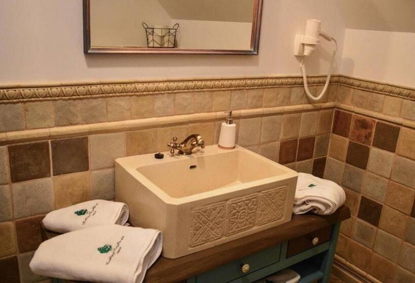 חדר סטנדרט, Somhegyi öreg Hársfák Major Vendégház