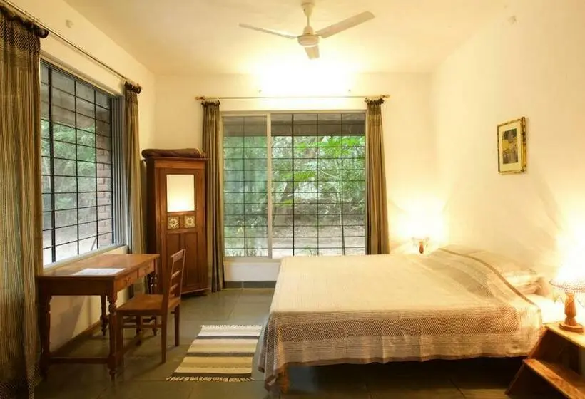 ガーデンビュースタンダードルーム, The Annex, Isai Ambalam Guest House