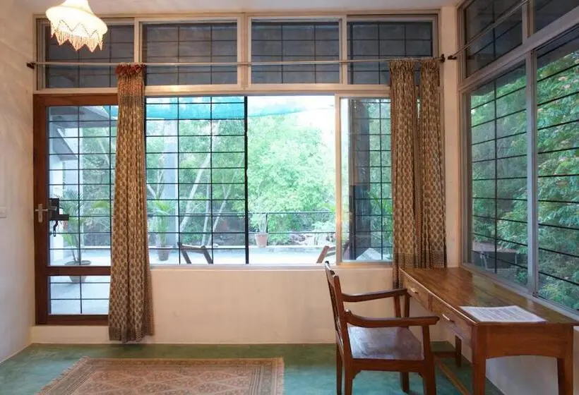 バルコニー付きデラックスルーム, The Annex, Isai Ambalam Guest House