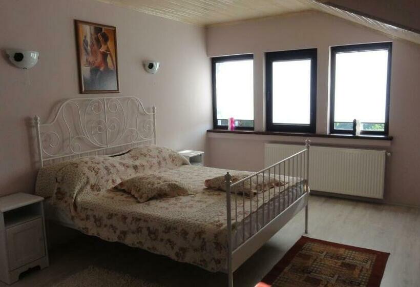 标准间, Vila Europa