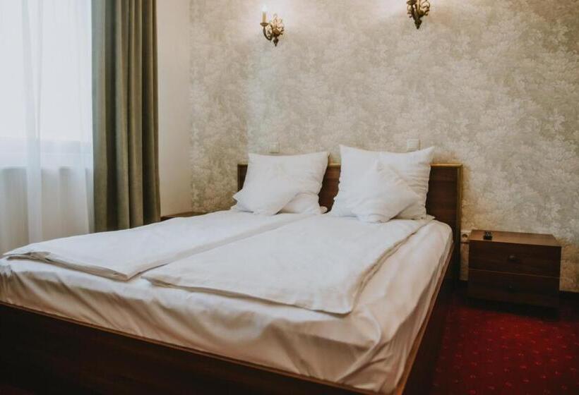 디럭스 스위트, Pensiunea Noblesse