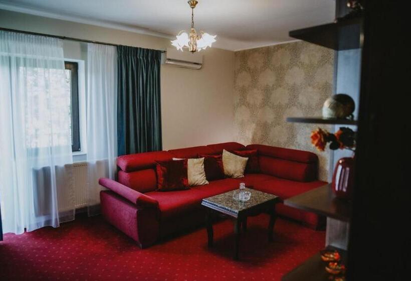 디럭스 스위트, Pensiunea Noblesse