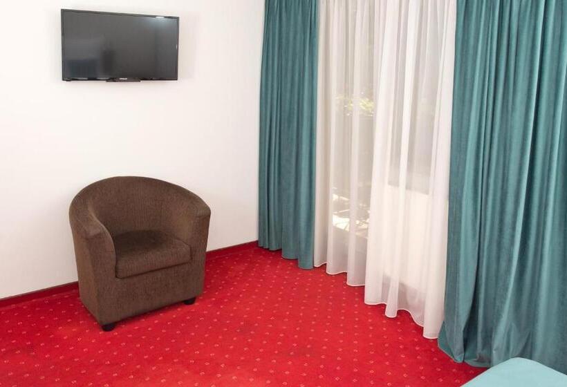 디럭스 스위트, Pensiunea Noblesse