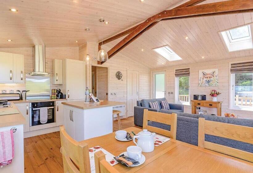 בית, 2 חדרי שינה, Hazelhurst Lodges