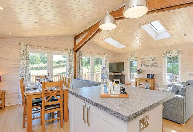 בית, 2 חדרי שינה, Hazelhurst Lodges