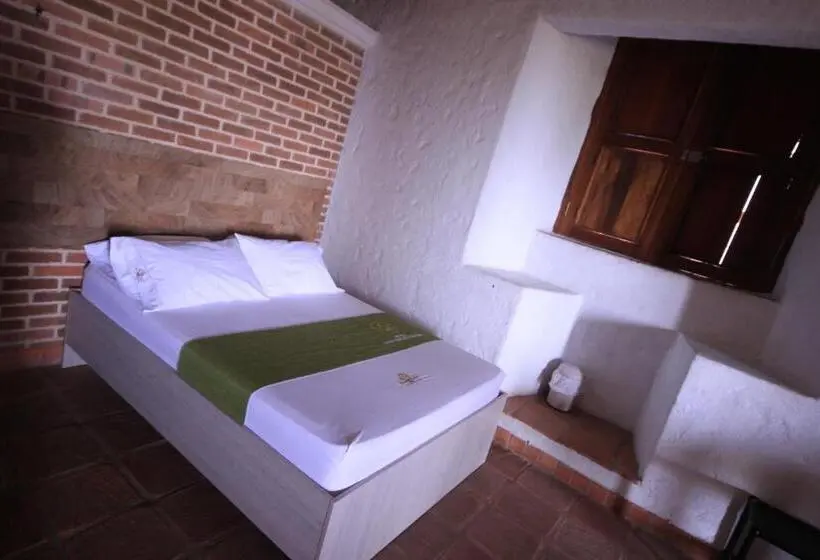 Standard Neljän Hengen Huone, Santa Barbara Colonial   Santa Fe De Antioquia
