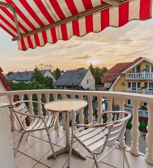 발코니가 있는 2 베드룸 아파트, Tokajer Wellness Panzió