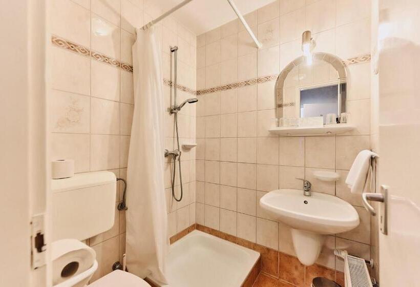 Семейный Номер, Tokajer Wellness Panzió