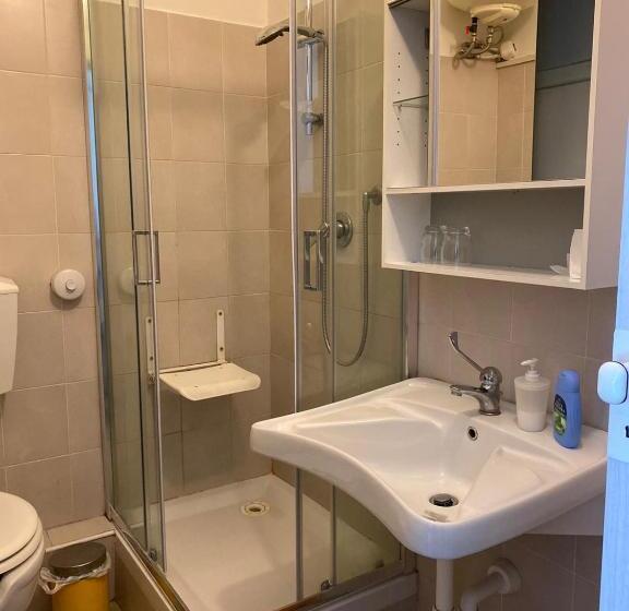 חדר סטנדרט, Affittacamere Metro Fiera