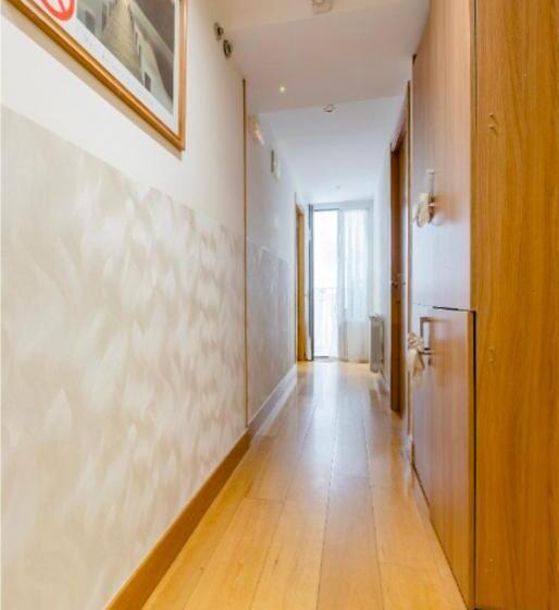 استودیوی استاندارد, Pensión San Vicente