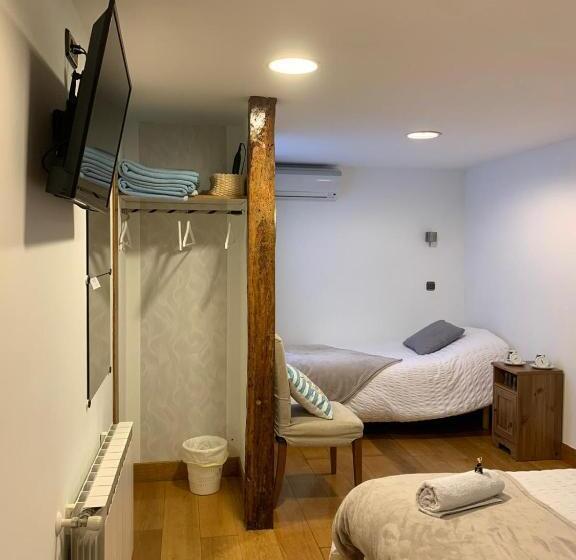 اتاق استاندارد سه نفره, Pensión San Vicente