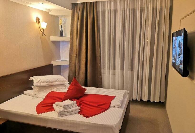 标准间, Pensiunea Clasic