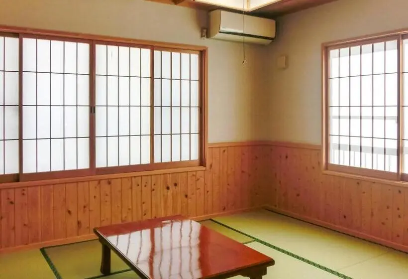 バス共有のスタンダードルーム, Hanasaku Onsen Yoshiyaso
