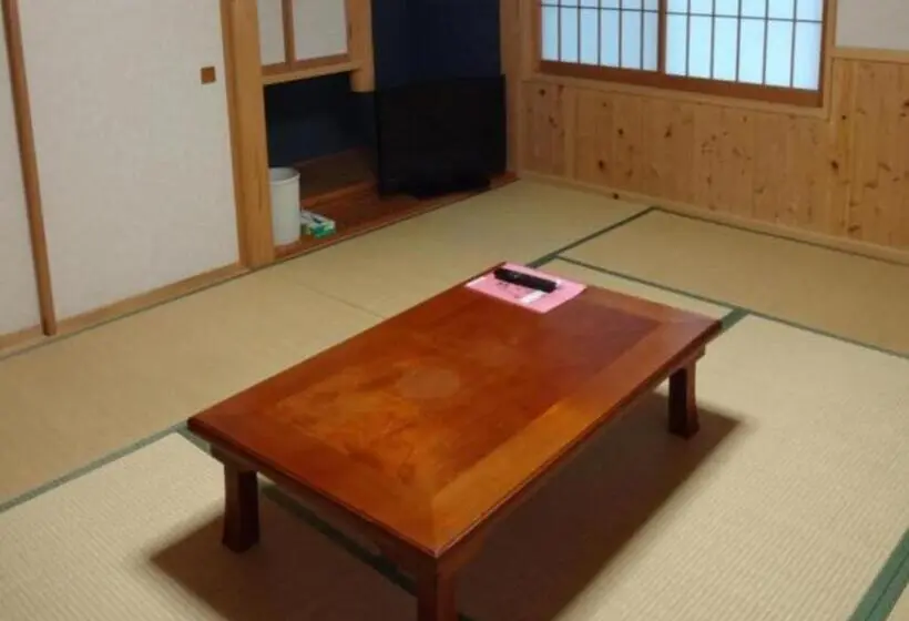 バス共有のスタンダードルーム, Hanasaku Onsen Yoshiyaso