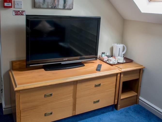 غرفة عائلية, The Olde Peculiar