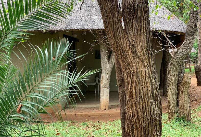 غرفة قياسية, Selati River Ruins