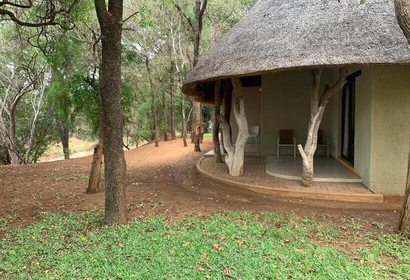 غرفة قياسية, Selati River Ruins