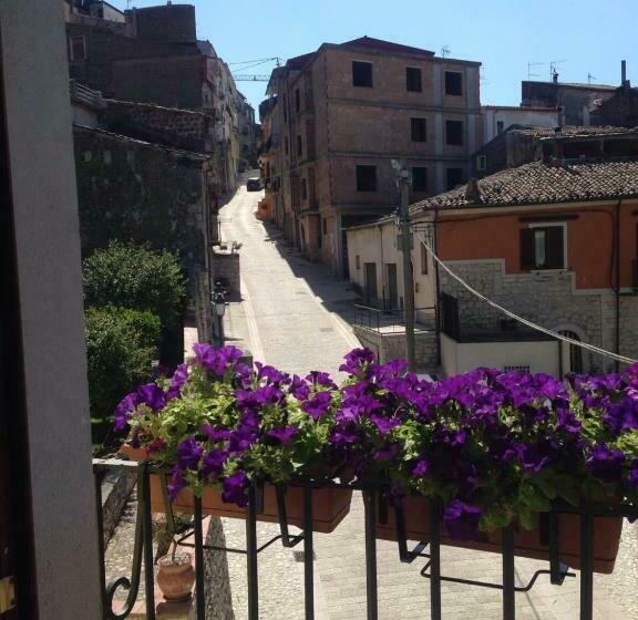 חדר סטנדרט לארבעה, La Fontanella B&b