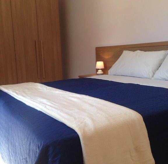 חדר סטנדרט לארבעה, La Fontanella B&b