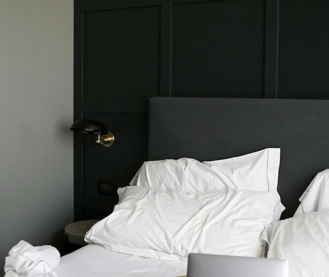 اتاق استاندارد با چشم‌انداز شهر, C-Hotels Diplomat