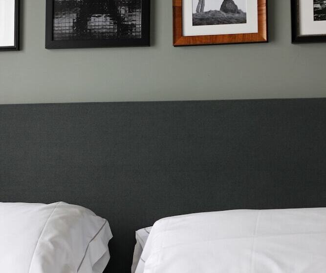 اتاق استاندارد با چشم‌انداز شهر, C-Hotels Diplomat