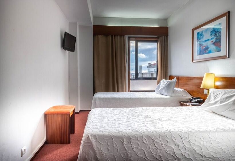 Номер Стандарт, A.s. Sao Joao Da Madeira