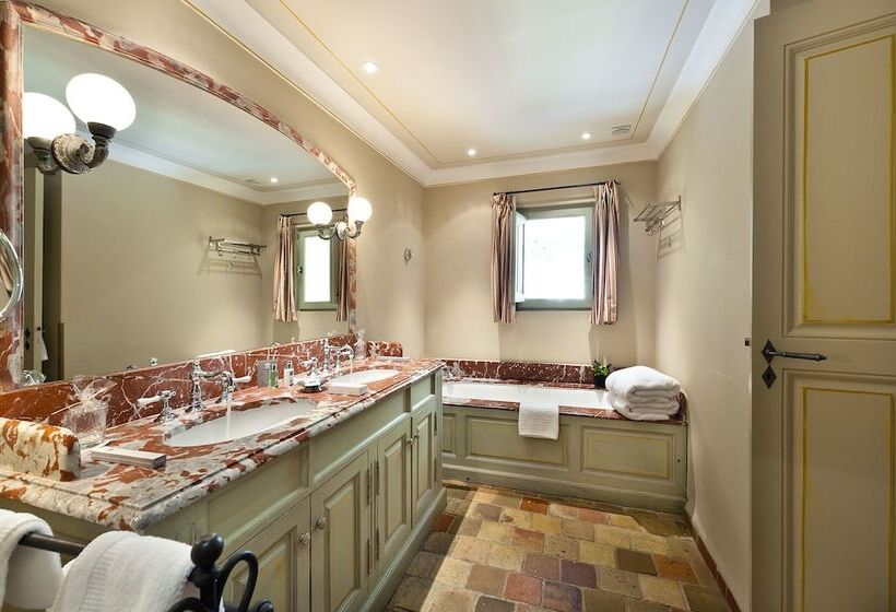 חדר דלוקס, Bastide Saint Antoine  Relais & Chateaux