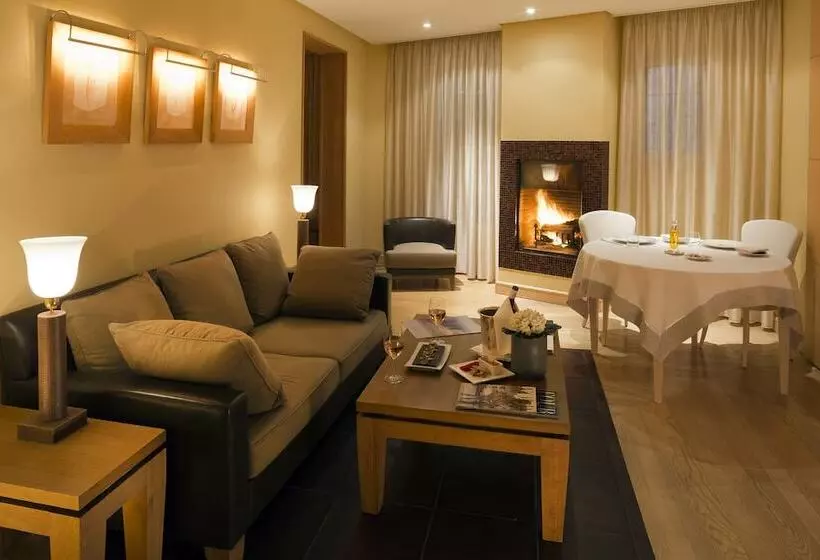 Prestige Suite, Bastide Saint Antoine  Relais & Chateaux