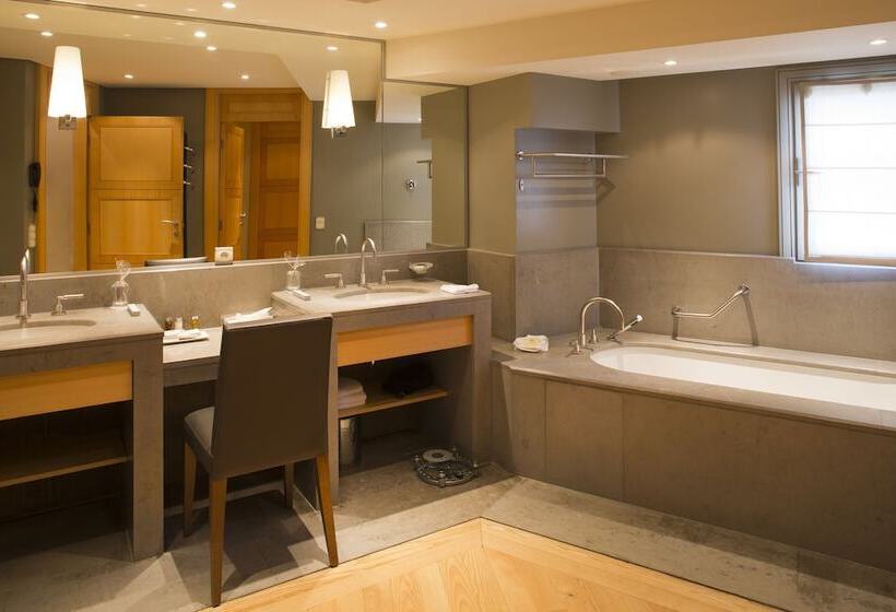 דירת חדר, Bastide Saint Antoine  Relais & Chateaux