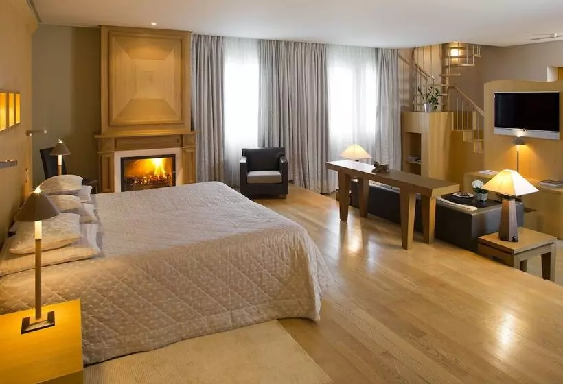 Huoneisto 1 Makuuhuone, Bastide Saint Antoine  Relais & Chateaux