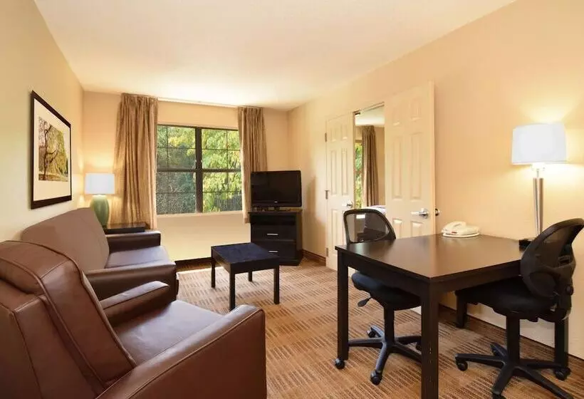 スイート, Extended Stay America Suites  Portland  Hillsboro