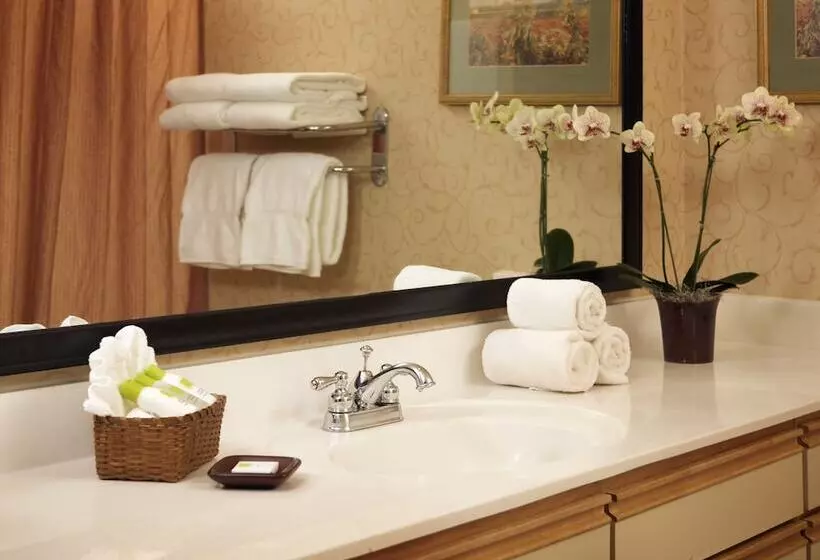 سوئیت برای معلولان, Larkspur Landing Extended Stay Suites Roseville