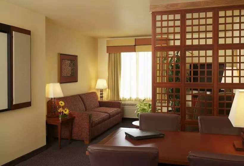 سوییت, Larkspur Landing Extended Stay Suites Roseville