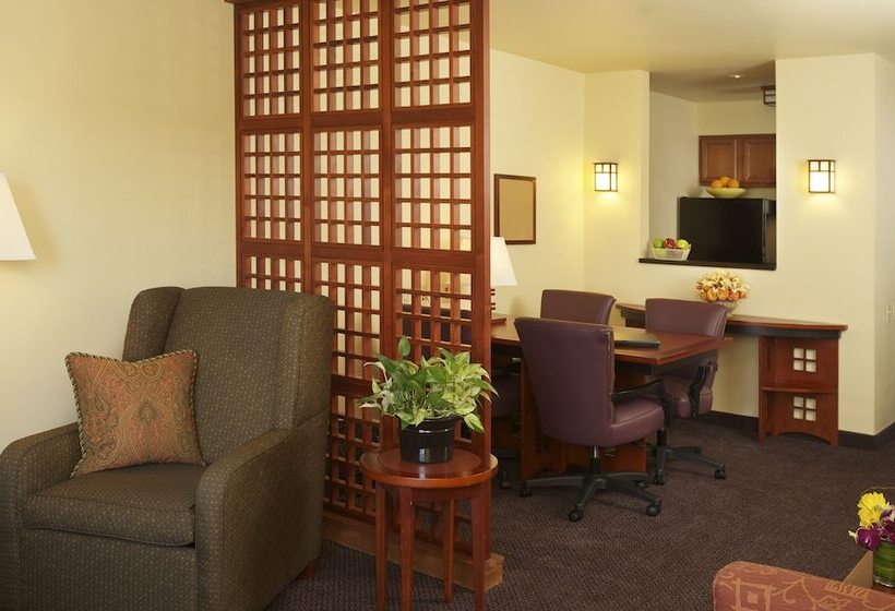 Люкс, Larkspur Landing Extended Stay Suites Roseville