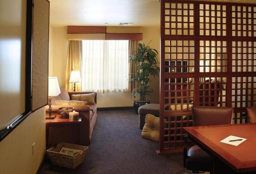 Люкс, Larkspur Landing Extended Stay Suites Roseville