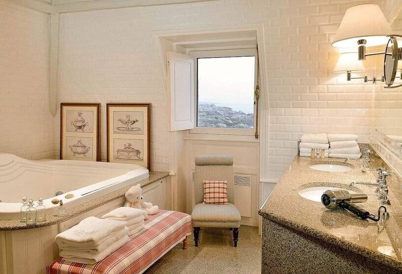 جناح مطلّ علي البحر, Le Fort De L'océan