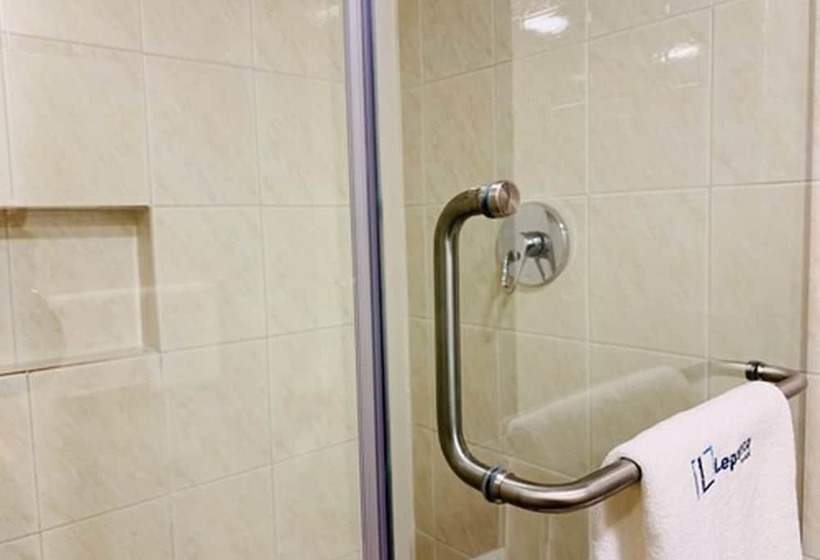 Номер Deluxe, Lepanto Reforma