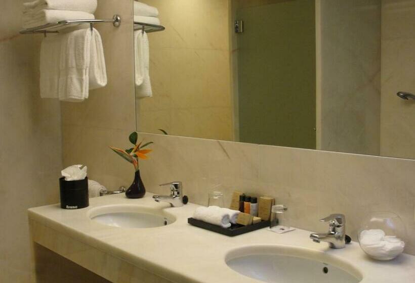 Номер Премиум Вид на Сад, Quinta Da Casa Branca   Small Luxury Hotels Of The World