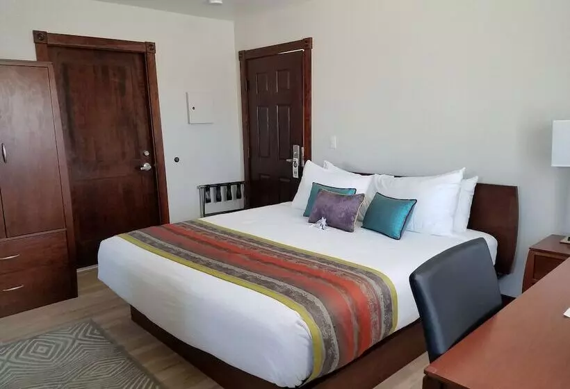 اتاق لوکس, Shoshone Inn
