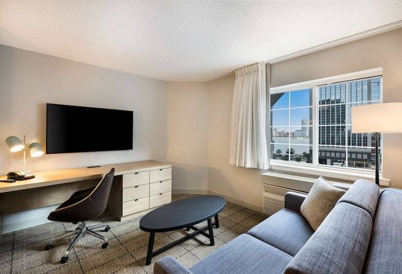 스위트, Sonesta Simply Suites Jersey City