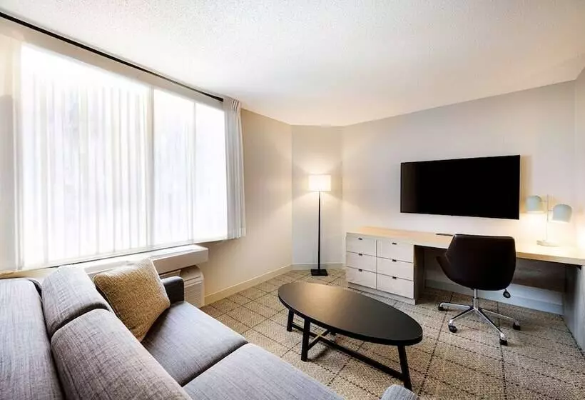 身障者適用スイートルーム, Sonesta Simply Suites Jersey City