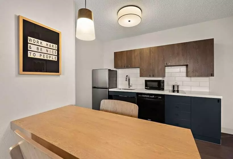 身障者適用スイートルーム, Sonesta Simply Suites Jersey City