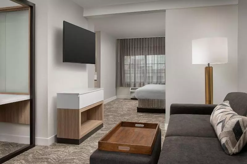 キングサイズベッドのスイートルーム, Springhill Suites By Marriott Atlanta Buford/mall Of Georgia
