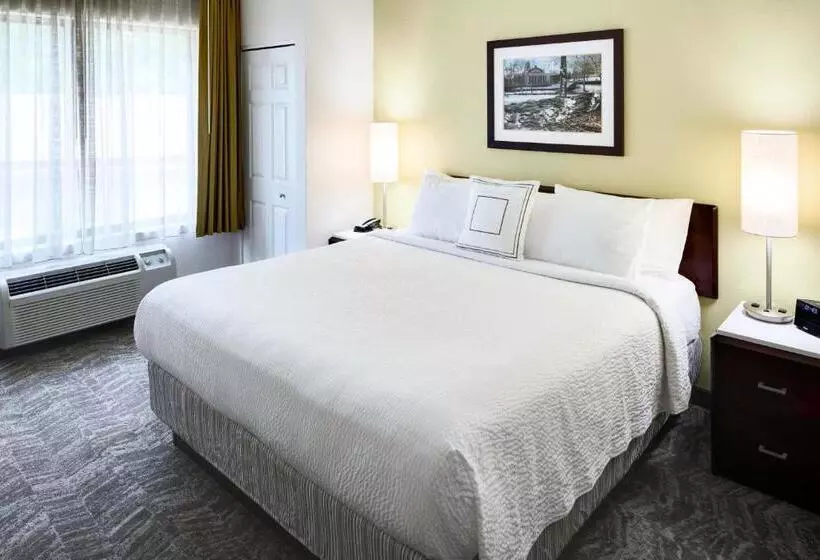 キングサイズベッドのスイートルーム, Springhill Suites Milford