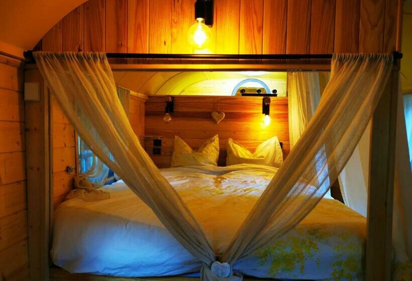 스탠다드 룸 가든 전망, La Maison Des Oiseaux. Roulotte