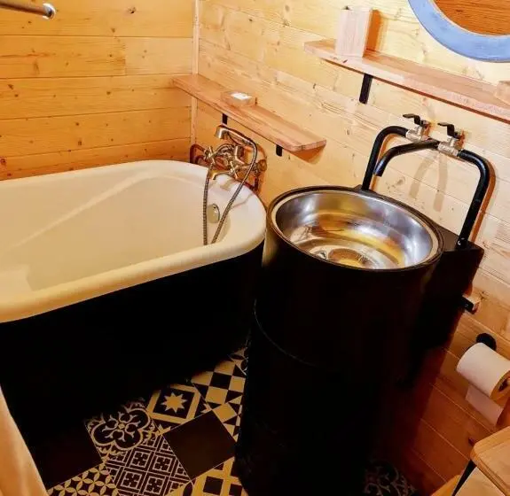 ガーデンビュースタンダードルーム, La Maison Des Oiseaux. Roulotte