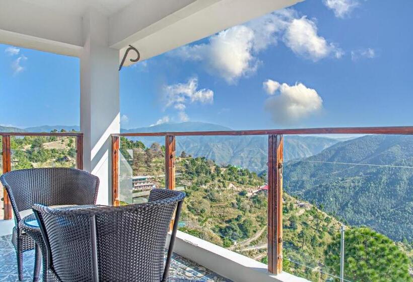 标准间, Chails Hamlet