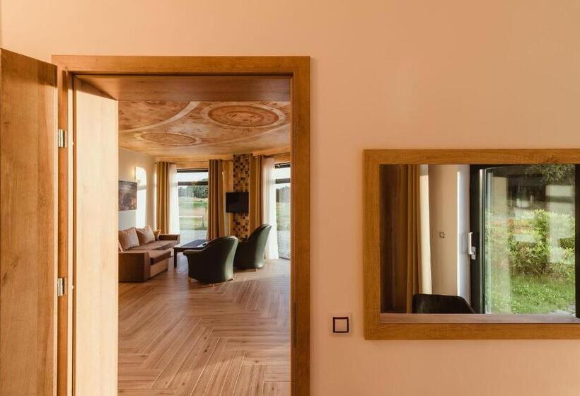 침실 3개 아파트, Dymník