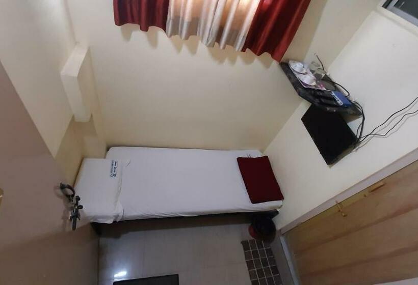 غرفة قياسية فردية, Shanthi Comforts